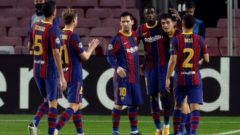 Los jugadores del FC Barcelona festejan el cuarto gol ante el Ferencvaros, durante el partido de Champions League, el martes 20 de octubre de 2020.