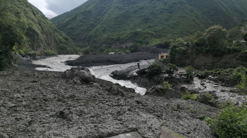 El ECU-911 activó la respuesta de organismos de socorro por deslizamiento de tierra en Chunchi, el 12 de febrero de 2021.