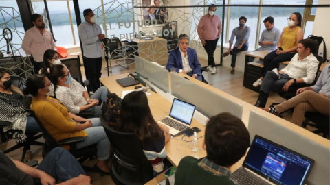 El 11 de febrero, Guillermo Lasso, se reunió con su equipo de campaña.