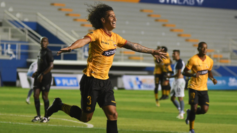 Williams Riveros celebra el segundo gol de Barcelona ante el Manta, por la Fecha 1 de la LigaPro, el sábado 20 de febrero de 2021. 