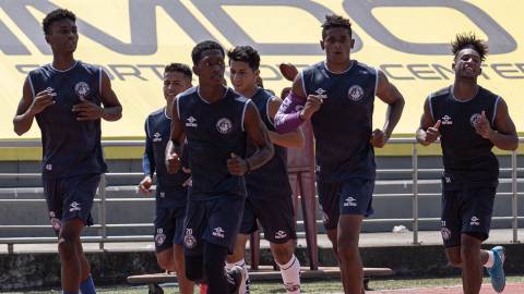 Los jugadores del Guayaquil City durante el entrenamiento del martes 6 de abril de 2021.