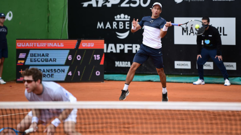 Gonzalo Escobar, durante el partido de cuartos de final del ATP 250 de Marbella, el jueves 8 de abril de 2021.