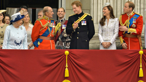 La familia real, antes de que el príncipe Harry decidiera renunciar a sus deberes con la corona.