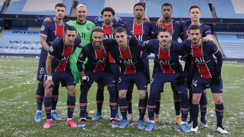 El equipo del PSG, en la foto previo al encuentro con el Manchester City, por las semifinales de la Champions League, el 4 de mayo de 2021.