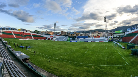 Vista panorámica del estadio Bellavista de Ambato.