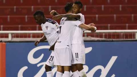 Billy Arce celebra uno de los goles de Liga ante Unión la Calera, el jueves 27 de mayo de 2021, por la Copa Libertadores.