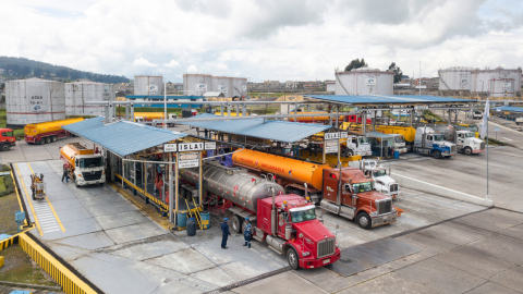 Una vista panorámica de una de las 13 terminales de productos limpios de Petroecuador, en marzo de 2021.