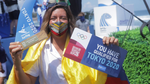 Barona celebra su clasificación a Tokio, el 5 de junio de 2021, en un torneo desarrollado en El Salvador.