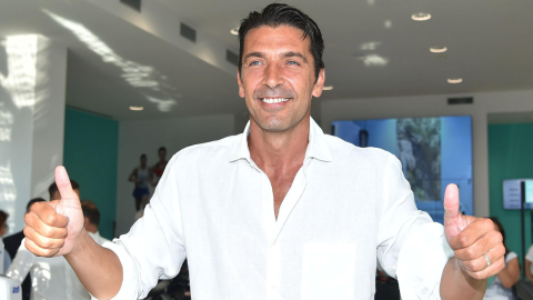 Gianluigi Buffon ingresa al complejo de la Juventus, en Turín, el 4 de julio de 2019.