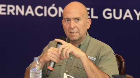 César Monge, ministro de gobierno, durante el encuentro de alcaldes de la provincia del Guayas, el 19 de junio de 2021.