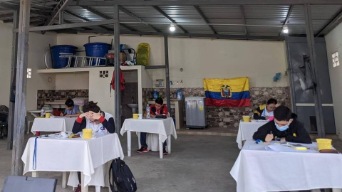 La delegación del Ecuador dando la prueba del día 2 de la IMO, el 20 de julio de 2020.