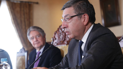 El presidente Guillermo Lasso se reunió con el  secretario General de la CAN, Jorge Hernando Pedraza. Quito, 4 de agosto del 2021