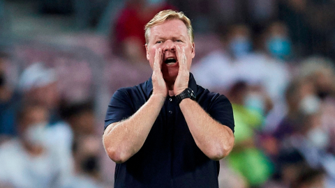 Ronald Koeman, durante el partido del Barcelona ante la Real Sociedad, el 15 de agosto de 2021. 