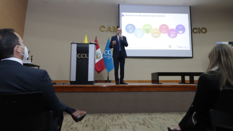 Julio José Prado, ministro de Producción, en un evento en la Cámara de Comercio de Lima, el 15 de septiembre de 2021. 