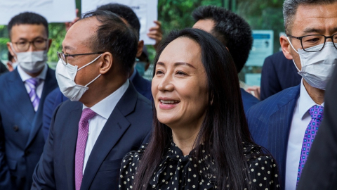 Meng Wanzhou habla con los medios de comunicación en Vancouver, Canadá, el 25 de septiembre de 2021. 