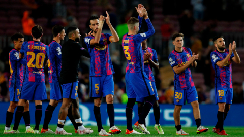 Jugadores del Barcelona celebrando la victoria ante el Dínamo de Kiev, en el Camp Nou, el 20 de octubre de 2021. 