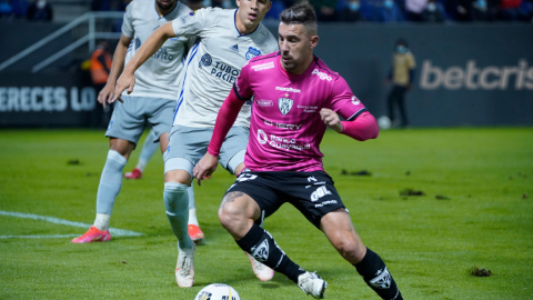 Jonathan Bauman, en el partido de Independiente del Valle ante Emelec, en Sangolquí, el 20 de noviembre de 2021.