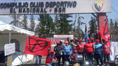 Los trabajadores de El Nacional hacen una huelga en el Complejo de Tumbaco, el 11 de noviembre de 2021.