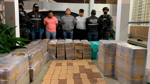 La policía desarticuló una estructura narcodelictiva en Urdesa (Guayaquil) el 8 de diciembre de 2021.