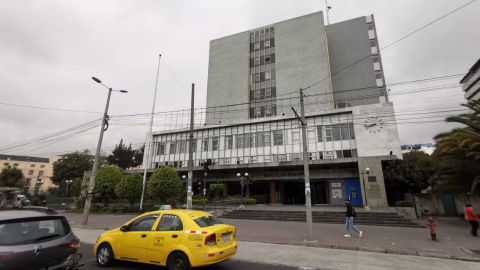 Exterior del Banco Central, en Quito, el 30 de septiembre de 2021. 