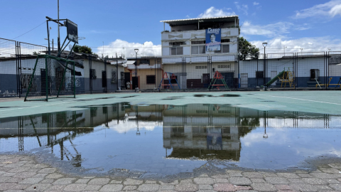 Cancha de multiusos de la Playita del Guasmo, donde se produjo la masacre de seis personas. Guayaquil, 1 de febrero de 2022.