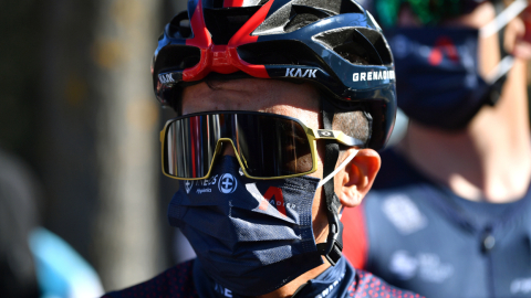 El ciclista ecuatoriano antes de empezar la Etapa 4 de la Etoile de Besseges.