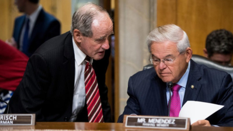 Los senadores Bob Menéndez (d) y Jim Risch presentaron el 7 de febrero de 2022, lunes un proyecto de ley para fortalecer la cooperación entre Estados Unidos y Ecuador.