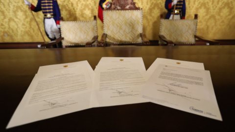 Documentos firmados por el presidente Lasso el 31 de agosto de 2021.