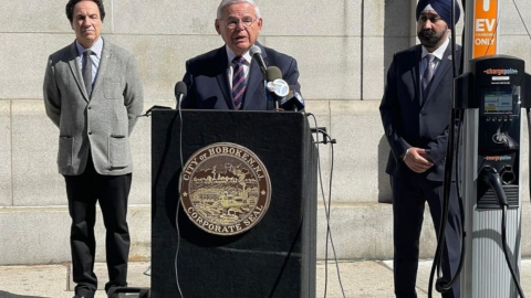 Presidente del Comité de Relaciones Exteriores del Senado, el demócrata Bob Menéndez, en un acto público en New Jersey, en Estados Unidos, el 21 de marzo de 2022.