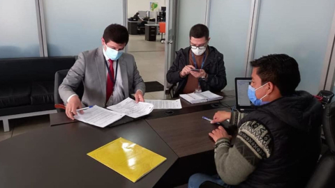 Imagen referencial de una inspección laboral en una empresa en Ecuador, en julio de 2021.