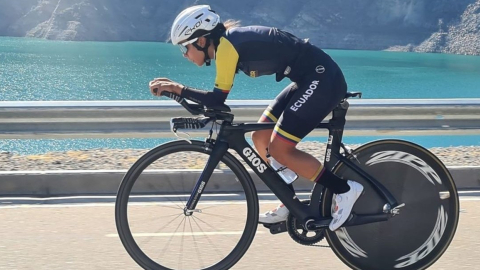 Ana Vivar, durante la contrarreloj individual en el Panamericano de Ruta, el 12 de mayo de 2022.