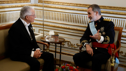 Andrés Vallejo, embajador de Ecuador en España, se reunió con el rey Felipe VI, en el Palacio Real de Madrid, capital española, el 19 de mayo de 2022.