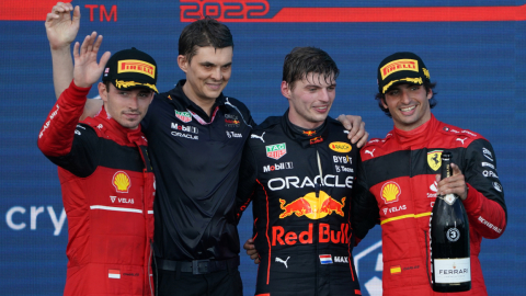 Charles Leclerc, Max Verstappen y Carlos Sainz en el podio del Gran Premio de Miami, el 8 de mayo de 2022.