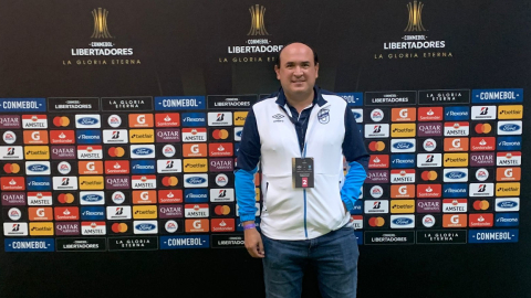 Santiago Cattani, presidente de Universidad Católica , antes de un partido por Copa Libertadores en 2021. 