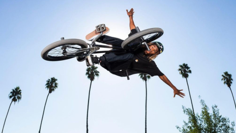 El ciclista ecuatoriano de BMX Freestyle Jonathan Camacho, el 7 de junio de 2022.