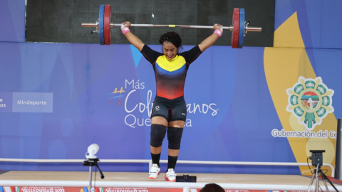 Tamara Salazar alcanzó medalla de oro en arranque y envión en los Juegos Bolivarianos, el 5 de julio de 2022. 