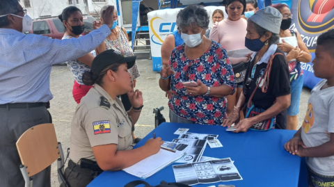 Feria ciudadana de la Policía en el cerro Las Cabras, en Durán, de mayo de 2022.