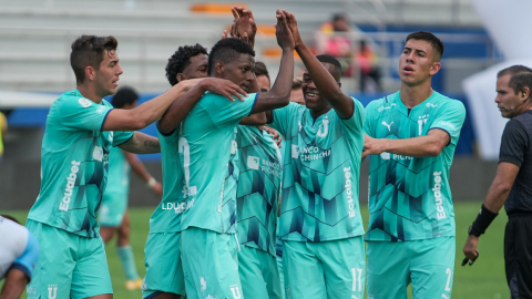 Jugadores de Liga de Quito, celebrando en el partido ante el Manta, por la Copa Ecuador, el 5 de junio de 2022.