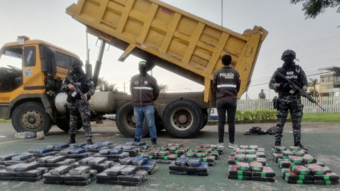 La Policía Nacional decomisó 316 paquetes de cocaína en Santo Domingo, el 1 de junio de 2022.