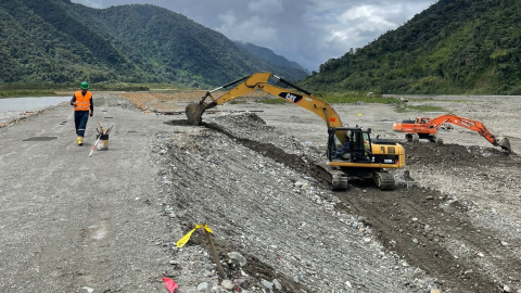 Primera fase de las obras de protección de las operaciones de Coca Codo Sinclair frente a la erosión del río Coca, 17 de julio de 2022.