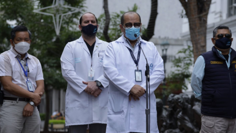 Rueda de prensa del COE Cantonal, en los bajos del Municipio de Guayaquil, el 2 de agosto de 2022, sobre el informe de casos Covid-19.