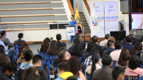 La presidenta del CNE, Diana Atamaint, durante el lanzamiento de la cruzada “En Democracia, Ecuador Juega Limpio”, este 9 de agosto de 2022.