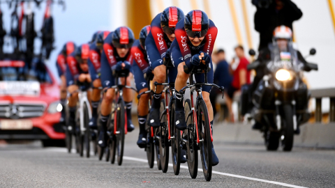 Los ciclistas del Ineos Grenadiers, durante la Etapa 1 de la Vuelta a España, el 19 de agosto de 2022.