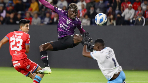 Jhoanner Chávez, de Independiente del Valle, en el partido ante El Nacional en Sangolquí, el 19 de agosto de 2022.