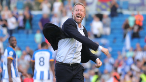 Graham Potter festeja la victoria del Brighton sobre el Leicester, el 4 de septiembre de 2022. Es el principal candidato para dirigir al Chelsea. 