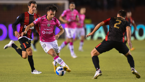 Lautaro Díaz, de IDV, en el partido ante Melgar por la semifinal de la Copa Sudamericana, en Perú, el 7 de septiembre de 2022.