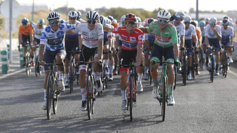 Richard Carapaz, Enric Mas, Remco Evenepoel y Mads Pedersen, durante la Etapa 21 de la Vuelta a España, el 11 de septiembre de 2022.