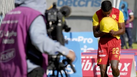 Luis Ángel Cano festeja el gol que convirtió en la victoria de Aucas ante Técnico Universitario, el 18 de septiembre de 2022. 