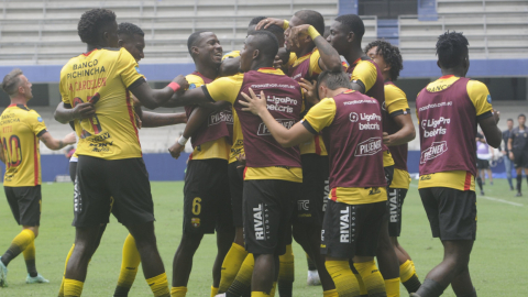 Los jugadores de Barcelona celebran un gol en el Estadio George Capwell, en Guayaquil, el 19 de septiembre de 2022.