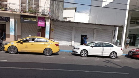 Imagen del centro de Esmeraldas, tras el cierre de negocios frente a amenazas de los Tiguerones, el 19 de octubre de 2022.